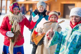 Новое на «Сибирской Масленице»: фестиваль семейных ансамблей